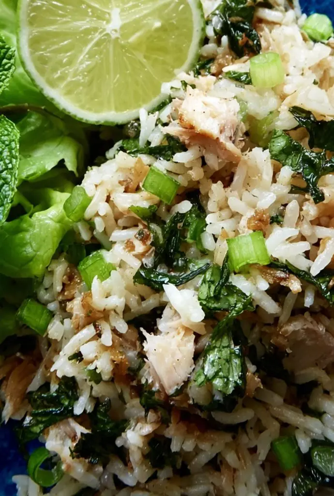 riz aux restes de poisson